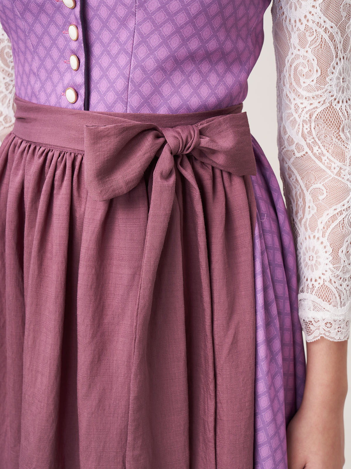 Stylisches gelbes Herrenhemd