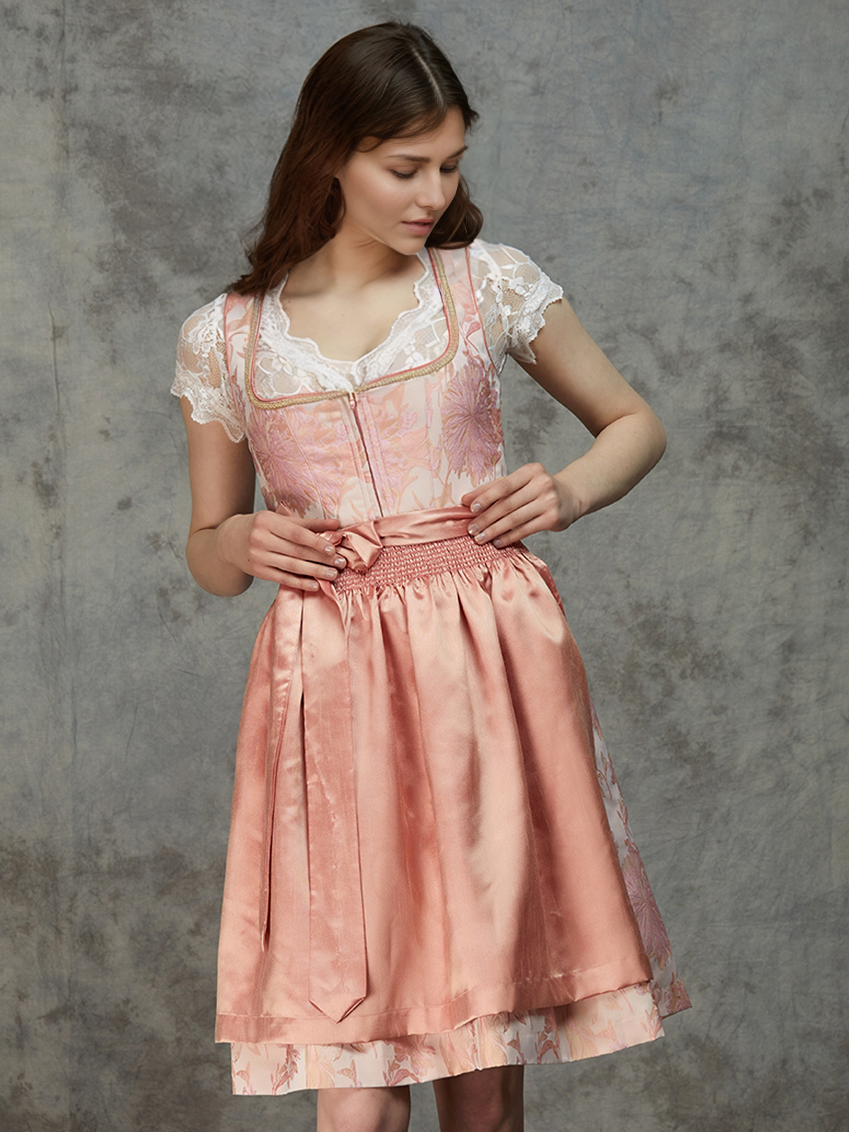 Janker Dirndl in eleganter Rosa-Optik