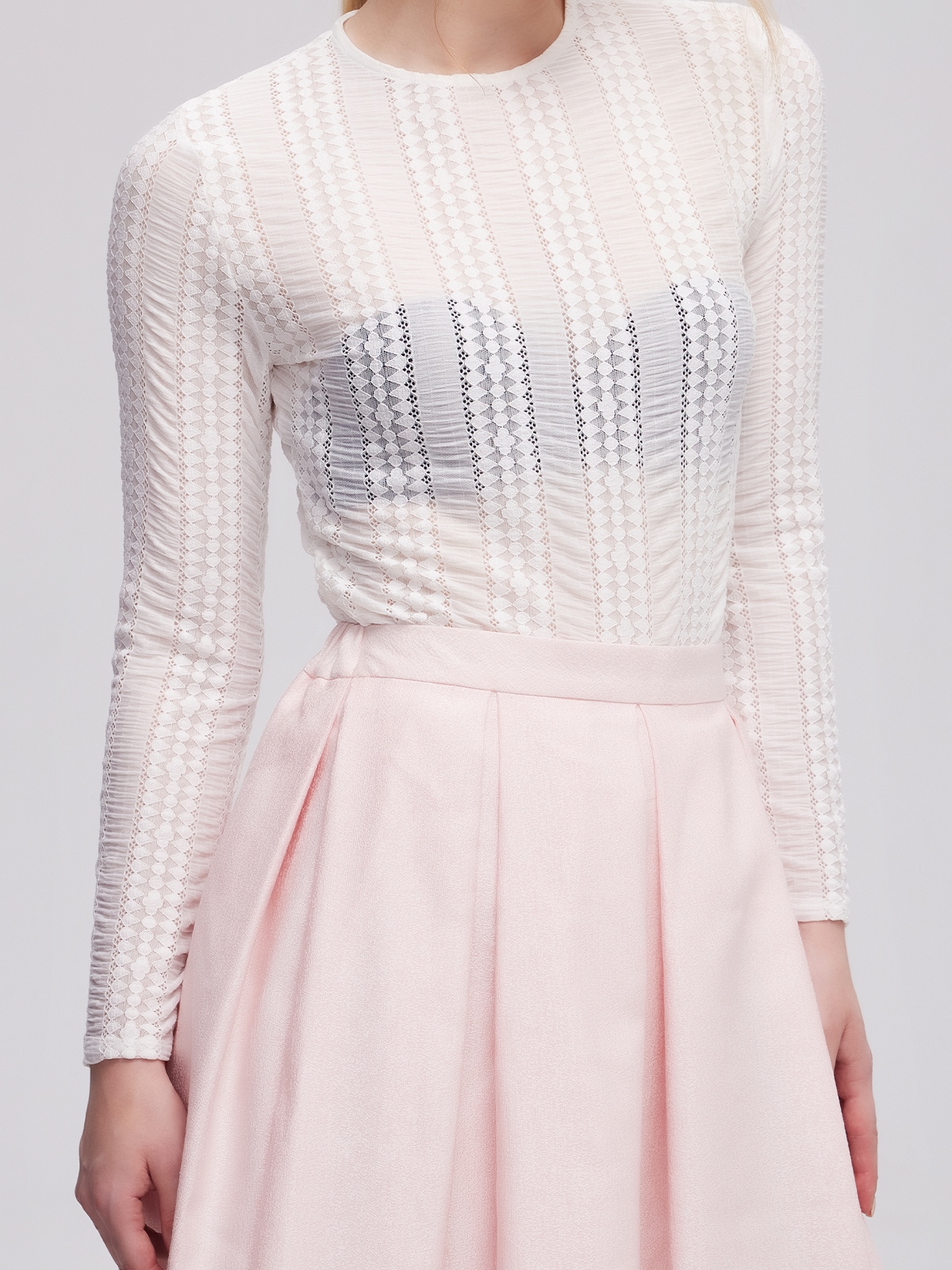 Moderne Dirndl-Kleider in urbanen Looks