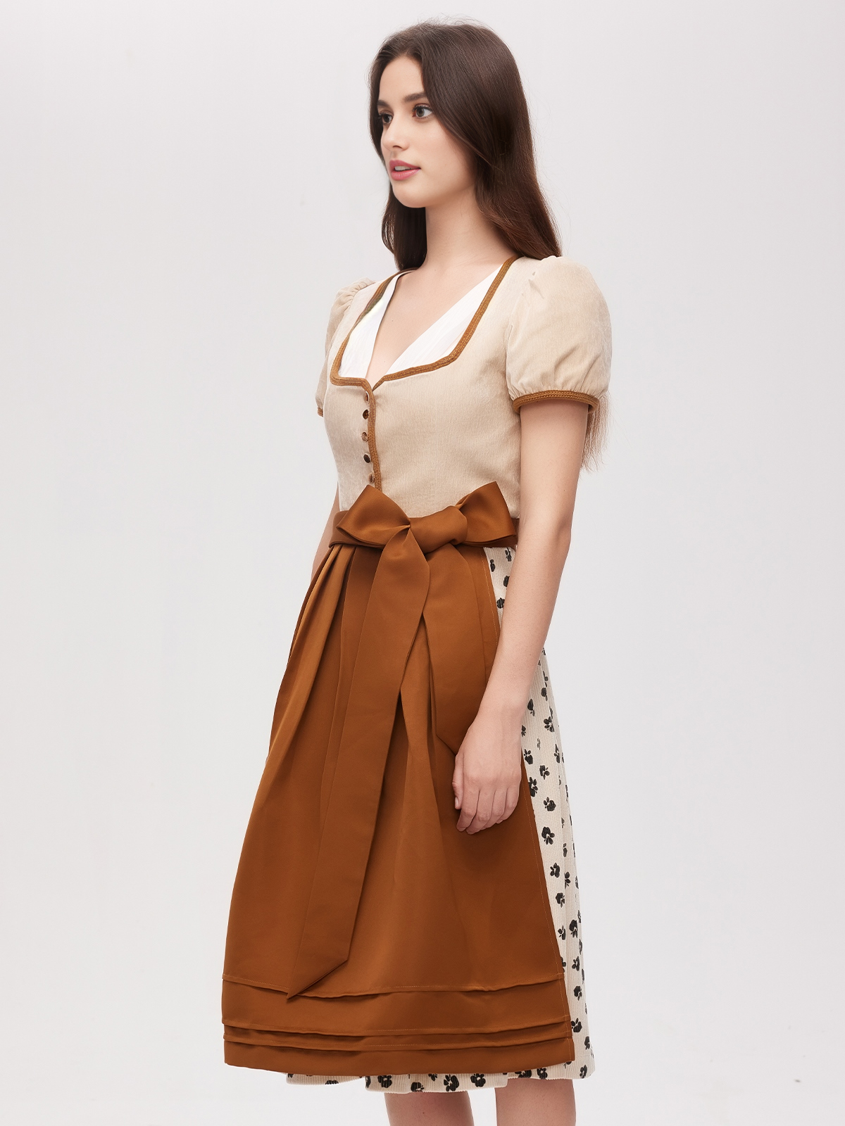 Modernes länge Dirndl in Braun