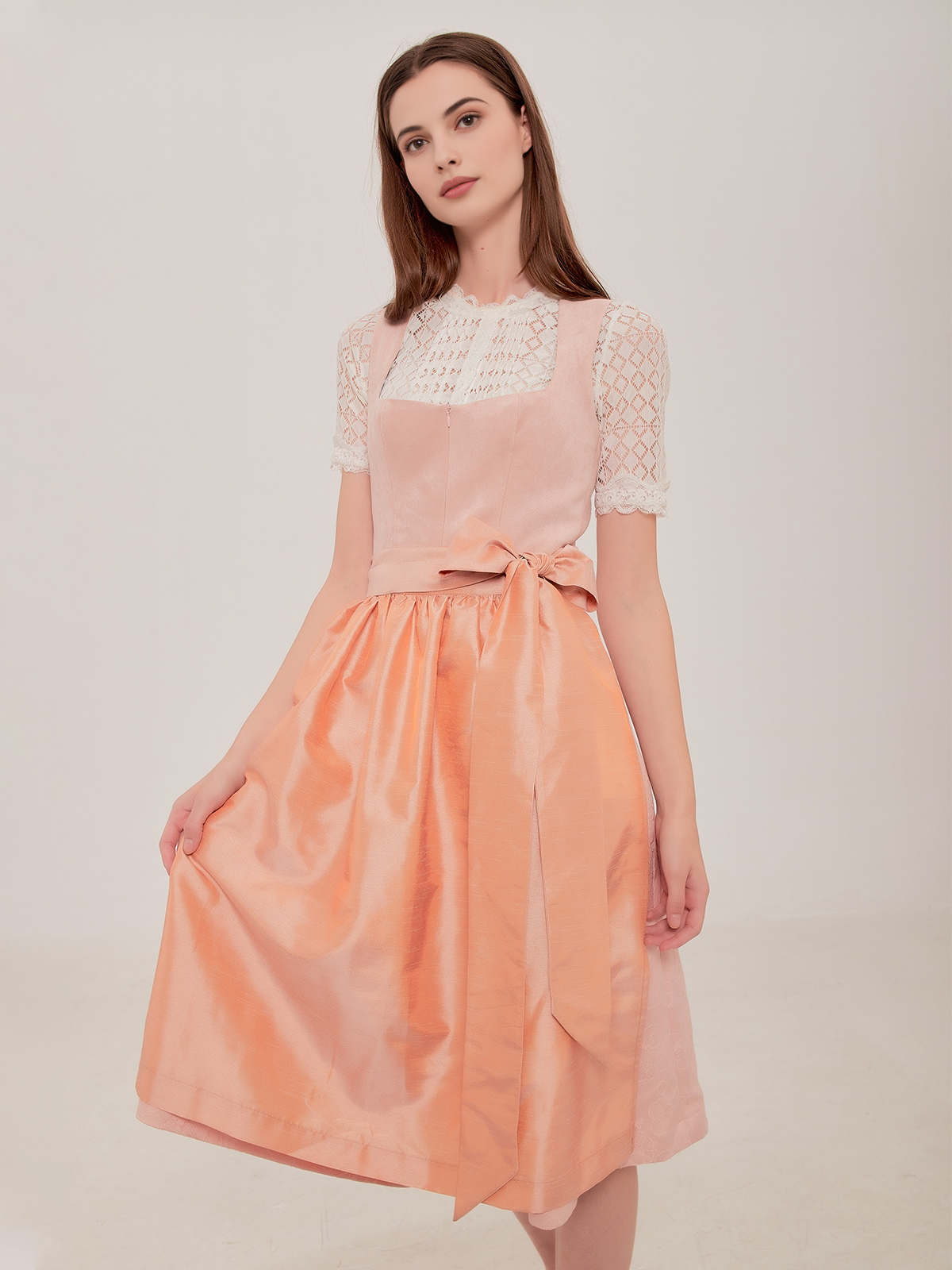 Dirndl Damen Samt in Rosa